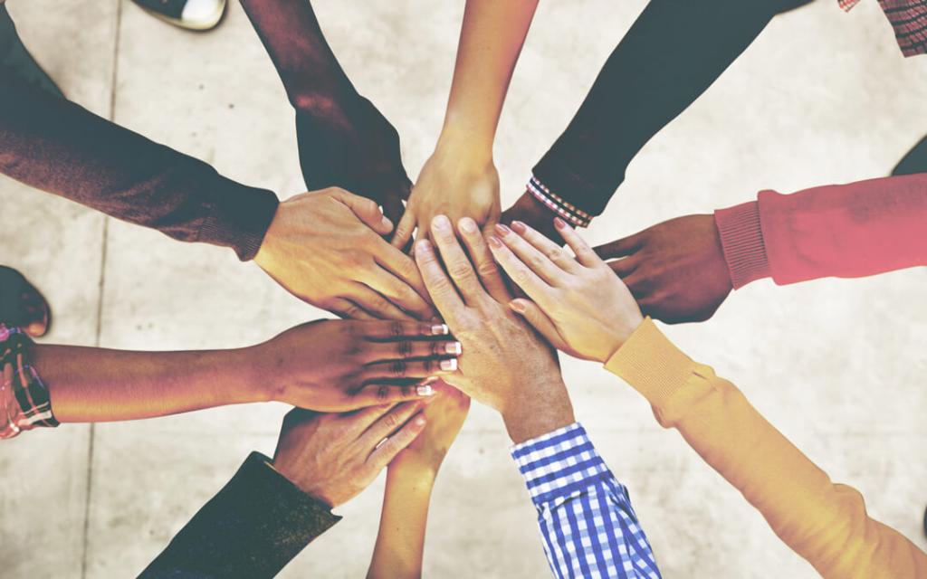 The role of HR professionals in building diverse teams for collaborative innovation